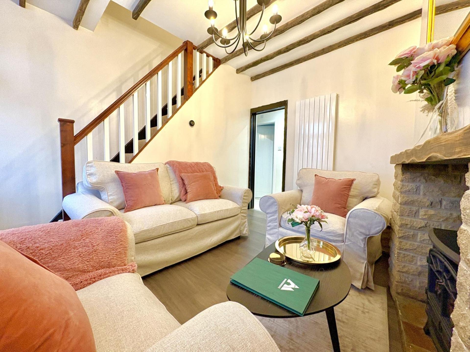 Central Buxton - Modern Cottage - Peak District Екстериор снимка